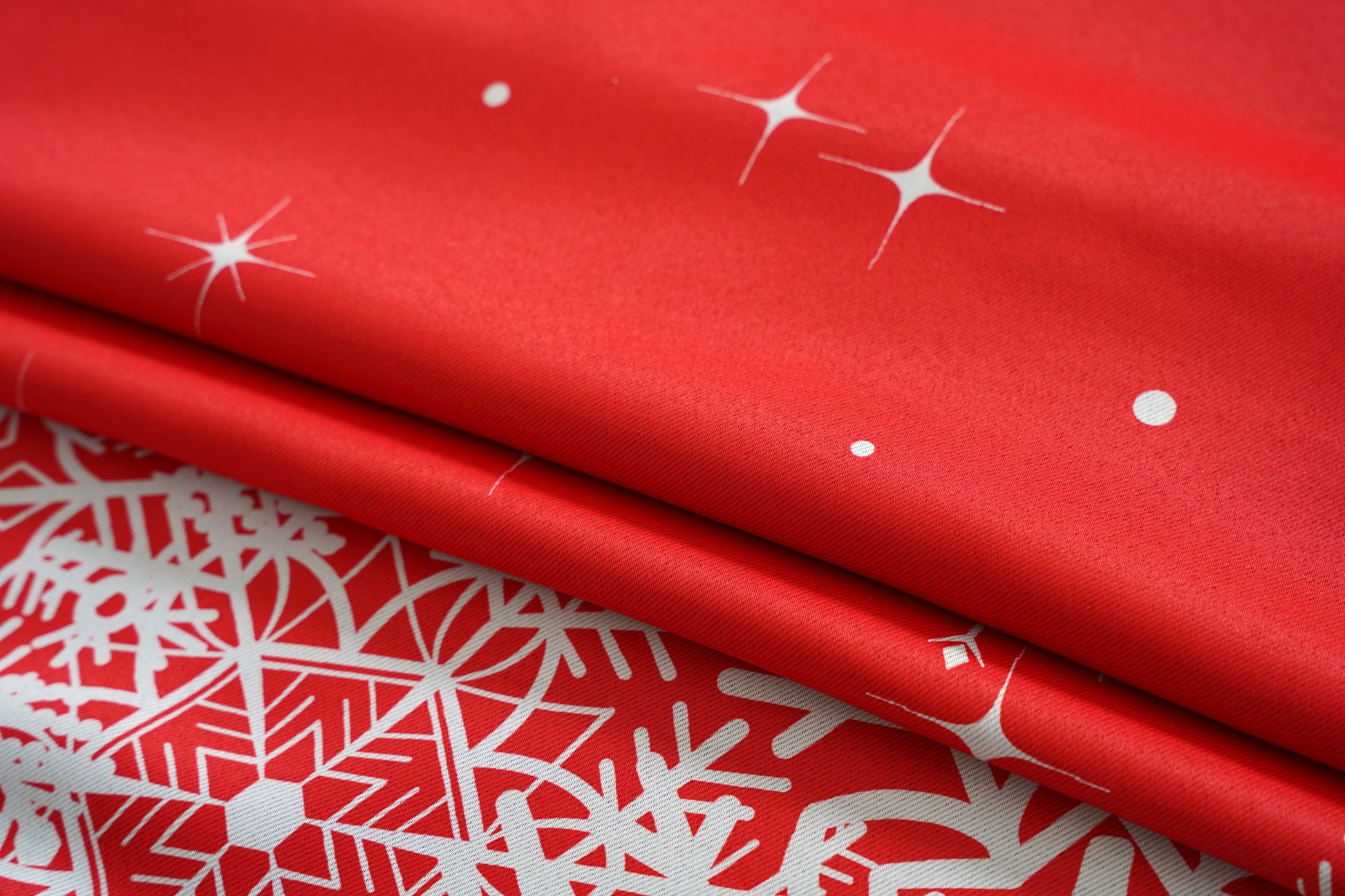 Christmas Curtains - Red Snowflake