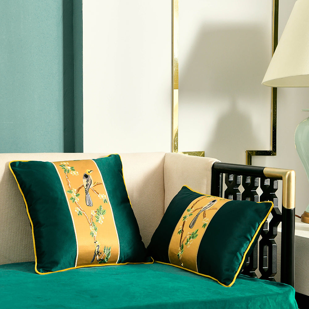 May's Decorative Silk Pillow Covers - Yellow Headed Blackbird [Alpine Green]